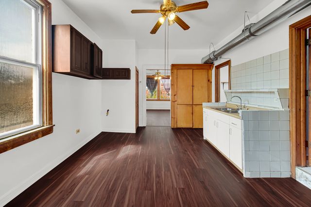2631 S Sawyer Avenue, Chicago, IL 60623