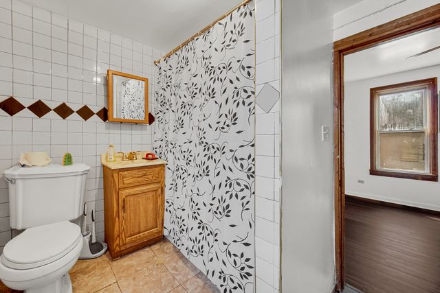 2631 S Sawyer Avenue, Chicago, IL 60623