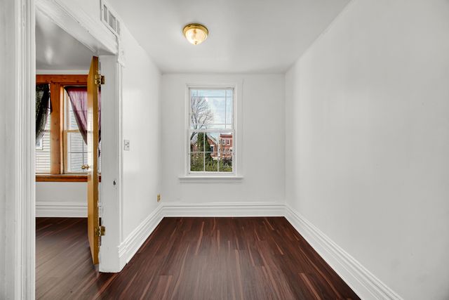 2631 S Sawyer Avenue, Chicago, IL 60623
