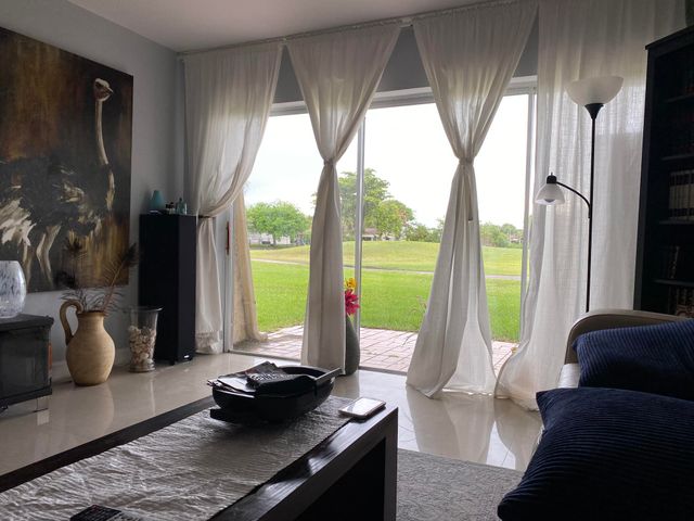 6554 NW 98th Terrace D-23, Tamarac, FL 33321