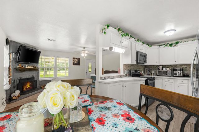 40 Briar Drive, Shepherd, TX 77371