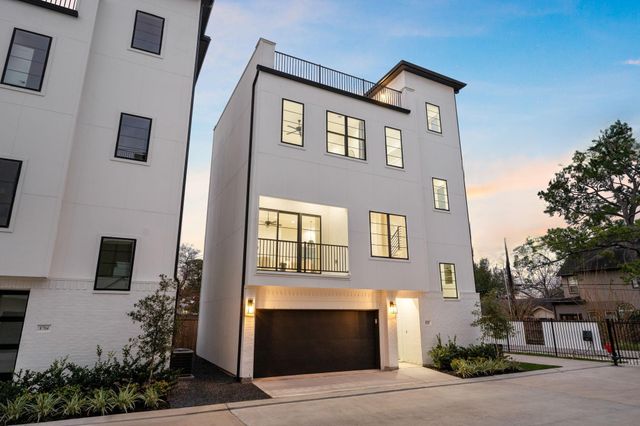 8709 Ojeman Villas Drive, Houston, TX 77055