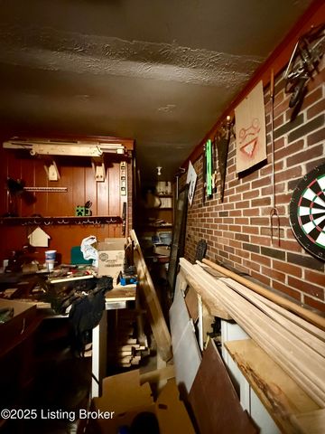 1047 Red Bird Ct, Shelbyville, KY 40065