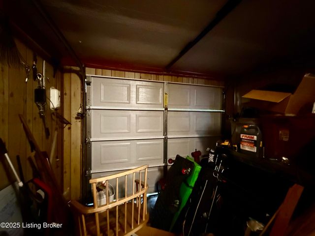 1047 Red Bird Ct, Shelbyville, KY 40065