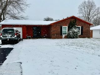1047 Red Bird Ct, Shelbyville, KY 40065
