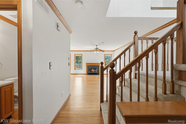42289 Saratoga Circle 8, Canton Charter Township, MI 48187