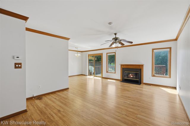 42289 Saratoga Circle 8, Canton Charter Township, MI 48187