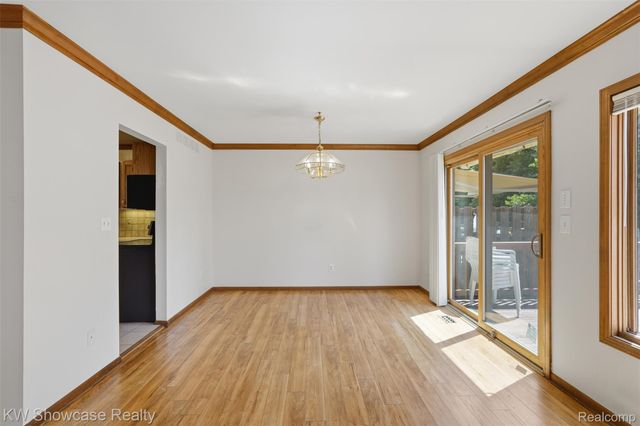 42289 Saratoga Circle 8, Canton Charter Township, MI 48187