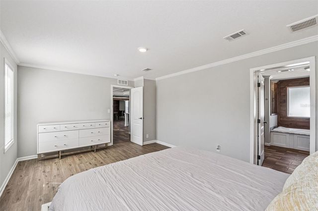 180 SANDPINE COURT, St Cloud, FL 34771