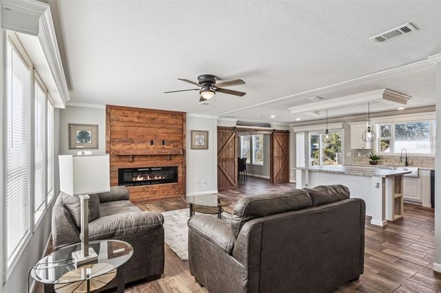 180 SANDPINE COURT, St Cloud, FL 34771