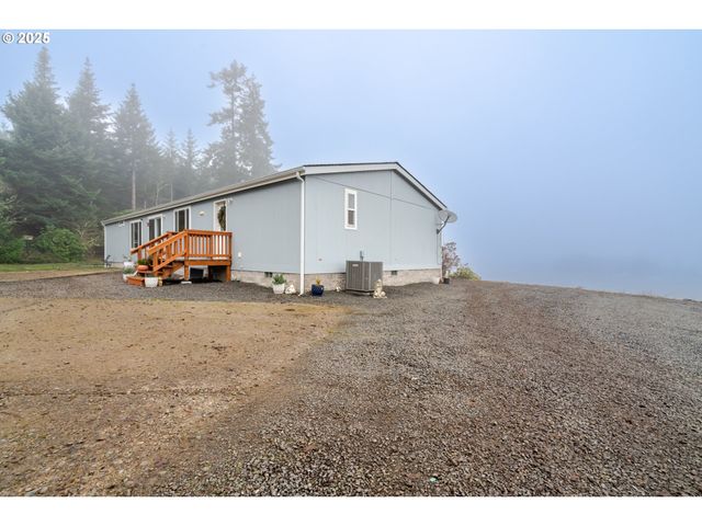 30610 SANTIAM Hwy, Lebanon, OR 97355