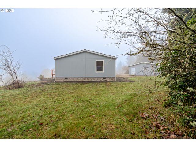 30610 SANTIAM Hwy, Lebanon, OR 97355