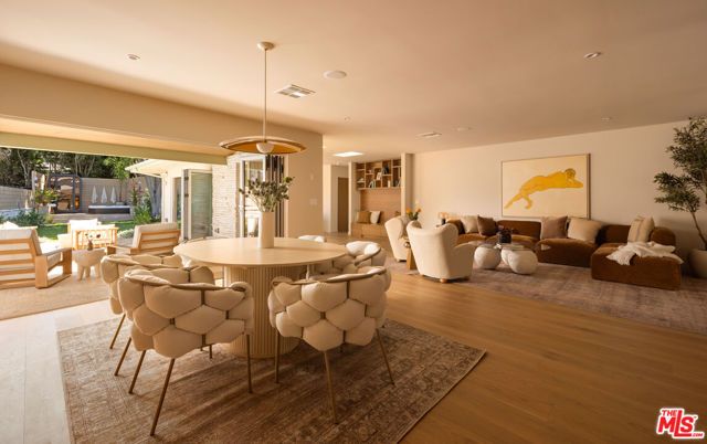 3684 Willowcrest Avenue, Los Angeles, CA 91604