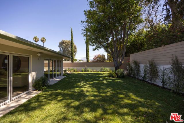 3684 Willowcrest Avenue, Los Angeles, CA 91604
