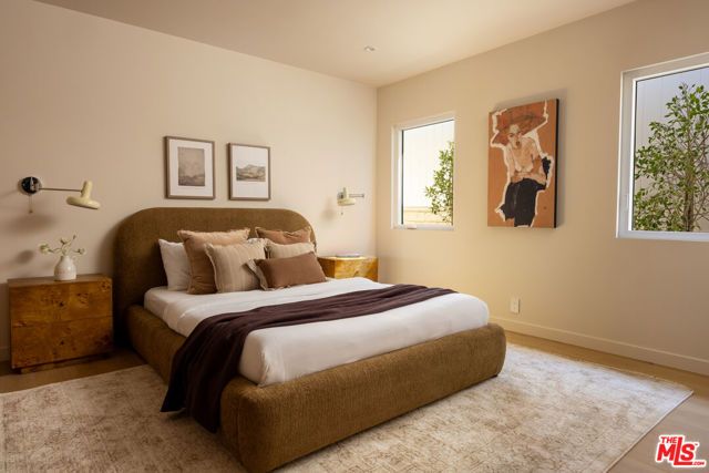 3684 Willowcrest Avenue, Los Angeles, CA 91604