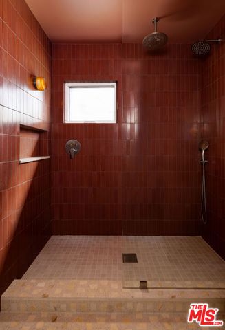 3684 Willowcrest Avenue, Los Angeles, CA 91604