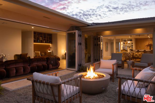 3684 Willowcrest Avenue, Los Angeles, CA 91604