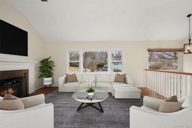 23 Apple Lane, Briarcliff Manor, NY 10510