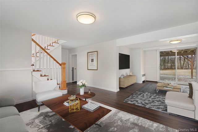 23 Apple Lane, Briarcliff Manor, NY 10510