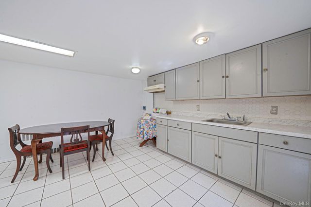 600 Astor Street, Elmont, NY 11003