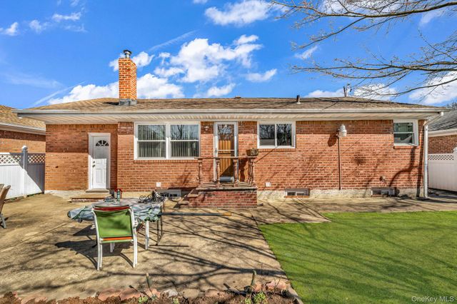 600 Astor Street, Elmont, NY 11003
