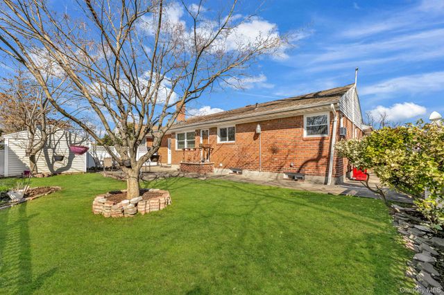600 Astor Street, Elmont, NY 11003