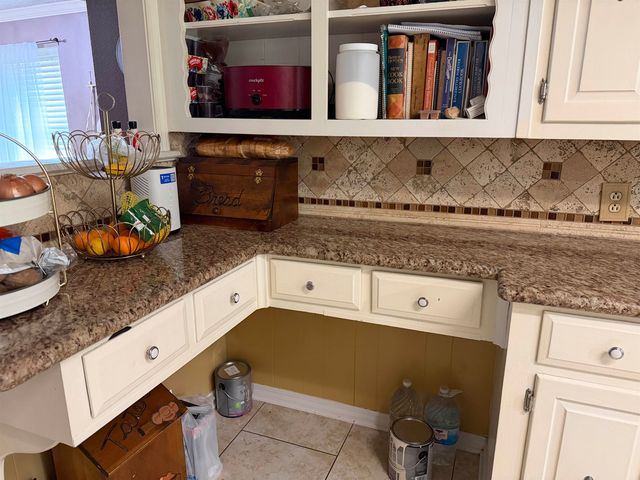 2090 Fort Drive, Longview, TX 75604