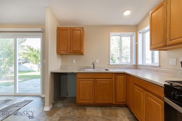 805 Oakwood Drive, Belgrade, MT 59714