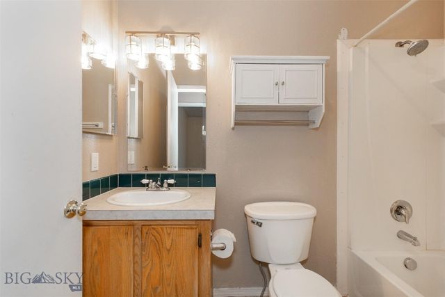 805 Oakwood Drive, Belgrade, MT 59714