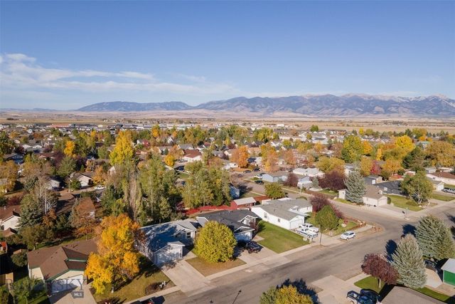 805 Oakwood Drive, Belgrade, MT 59714