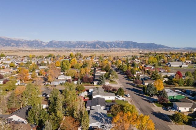 805 Oakwood Drive, Belgrade, MT 59714