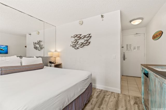 444 Kanekapolei Street 208, Honolulu, HI 96815