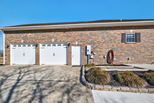 441 Matts Hollow Rd, Manchester, TN 37355