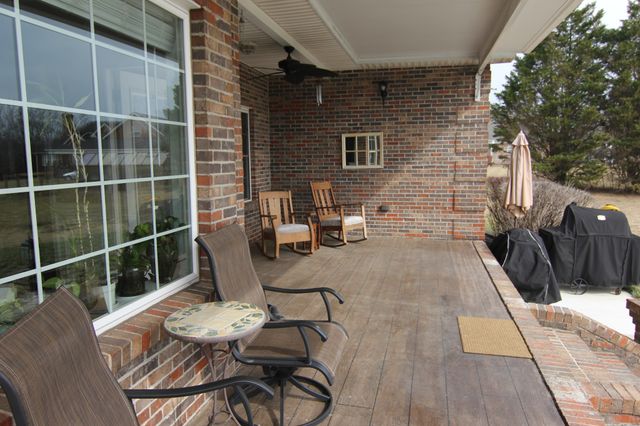 441 Matts Hollow Rd, Manchester, TN 37355