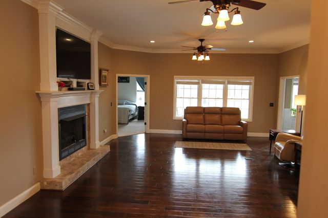 441 Matts Hollow Rd, Manchester, TN 37355