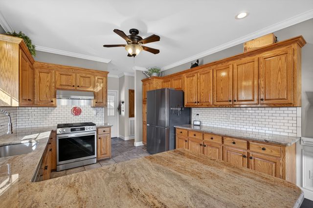 441 Matts Hollow Rd, Manchester, TN 37355