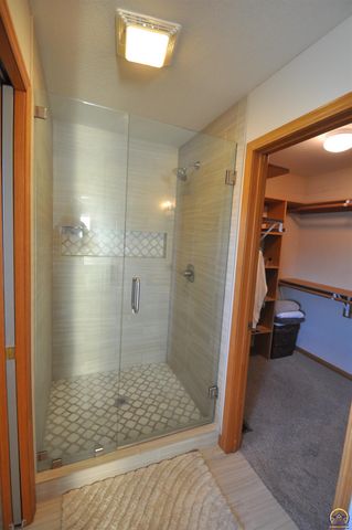 7809 SW 26th ST, Topeka, KS 66614