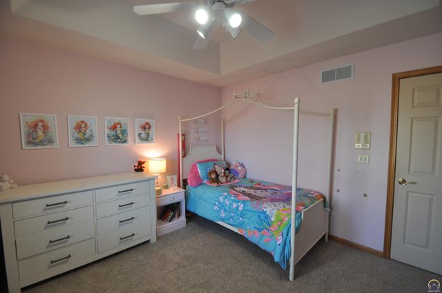 7809 SW 26th ST, Topeka, KS 66614