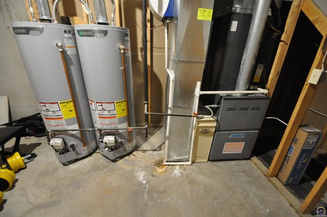 7809 SW 26th ST, Topeka, KS 66614