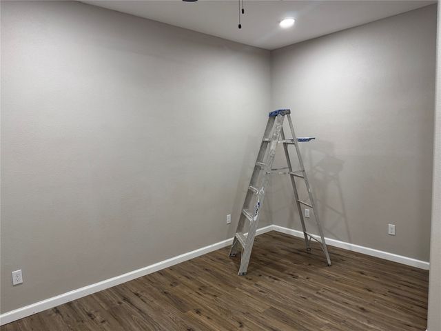 211 N Bermuda Street, Lacy Lakeview, TX 76705