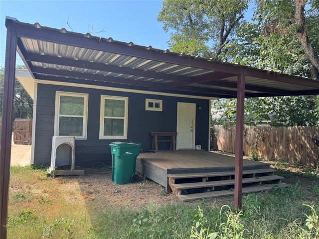 211 N Bermuda Street, Lacy Lakeview, TX 76705