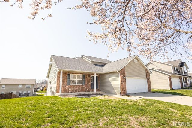 905 Chesapeake Junction, O'fallon, IL 62269