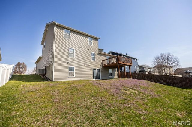 905 Chesapeake Junction, O'fallon, IL 62269