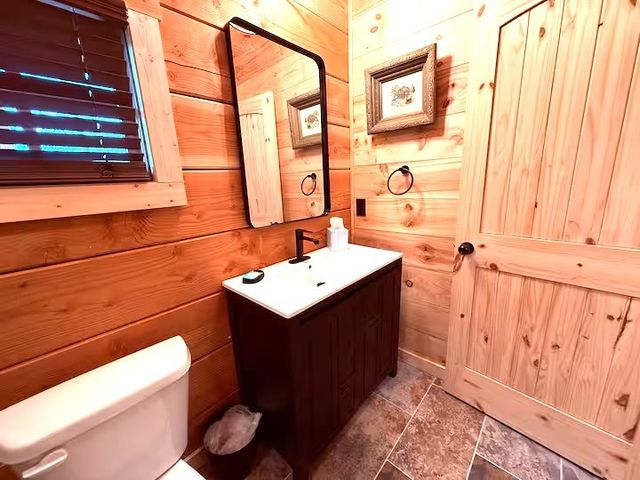 1048 Turkey Creek Boat Dock Rd, Tullahoma, TN 37388