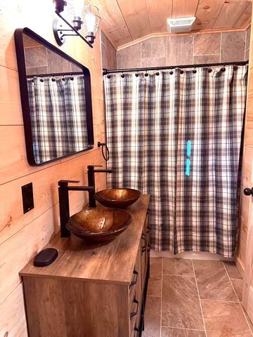 1048 Turkey Creek Boat Dock Rd, Tullahoma, TN 37388