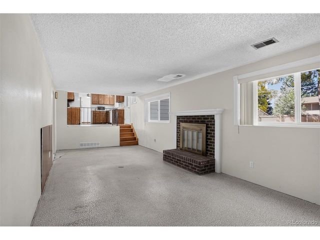2885 S Teller St, Denver, CO 80227