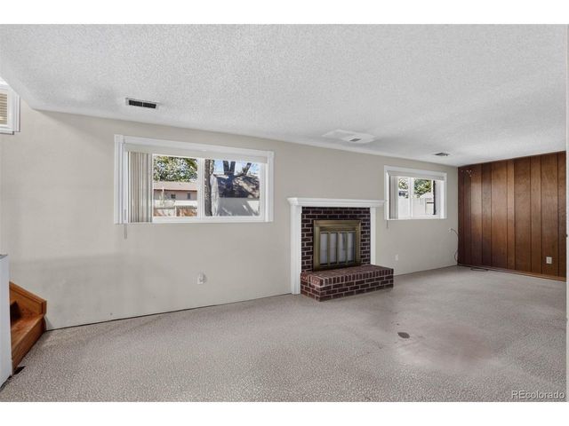 2885 S Teller St, Denver, CO 80227