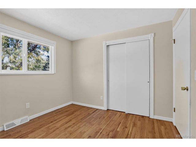 2885 S Teller St, Denver, CO 80227