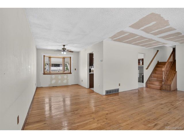 2885 S Teller St, Denver, CO 80227