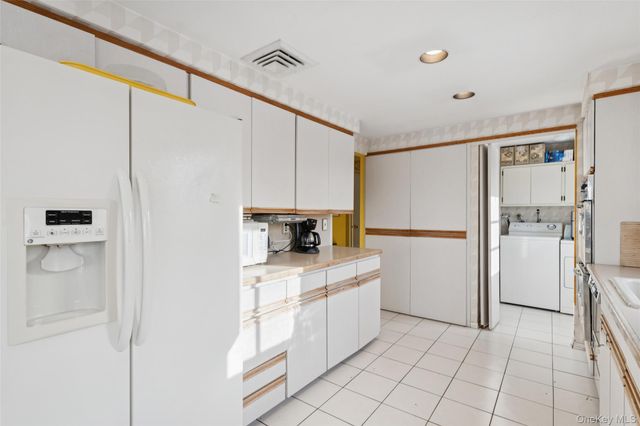 10 Sarah Drive, Dix Hills, NY 11746